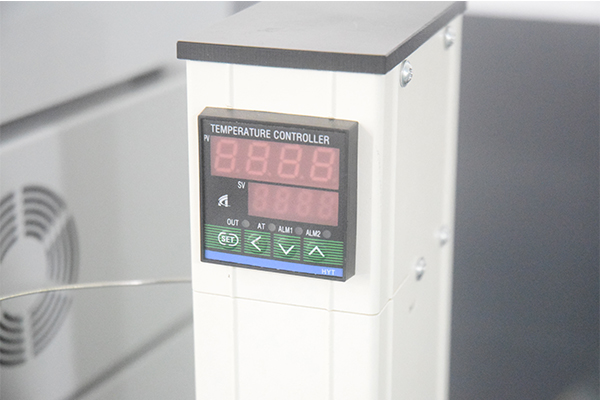 液相色譜儀 /cxyq/20200109095516-FrbNoEPtVAjxYz6jFQTdWGUGccbC.jpg